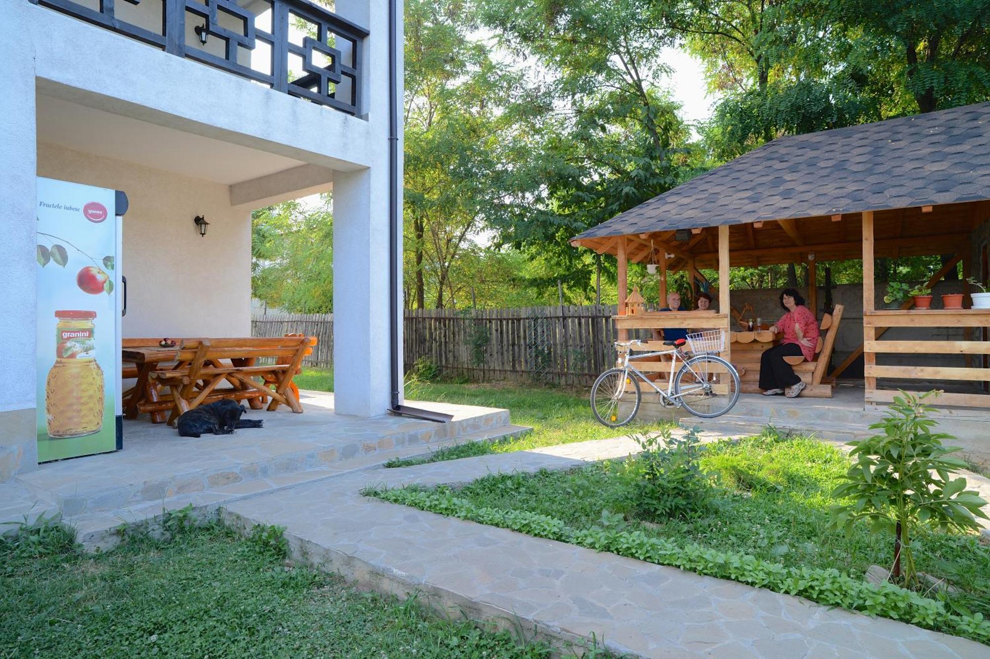 Vila Madudu Valenii de Munte Ngoại thất bức ảnh