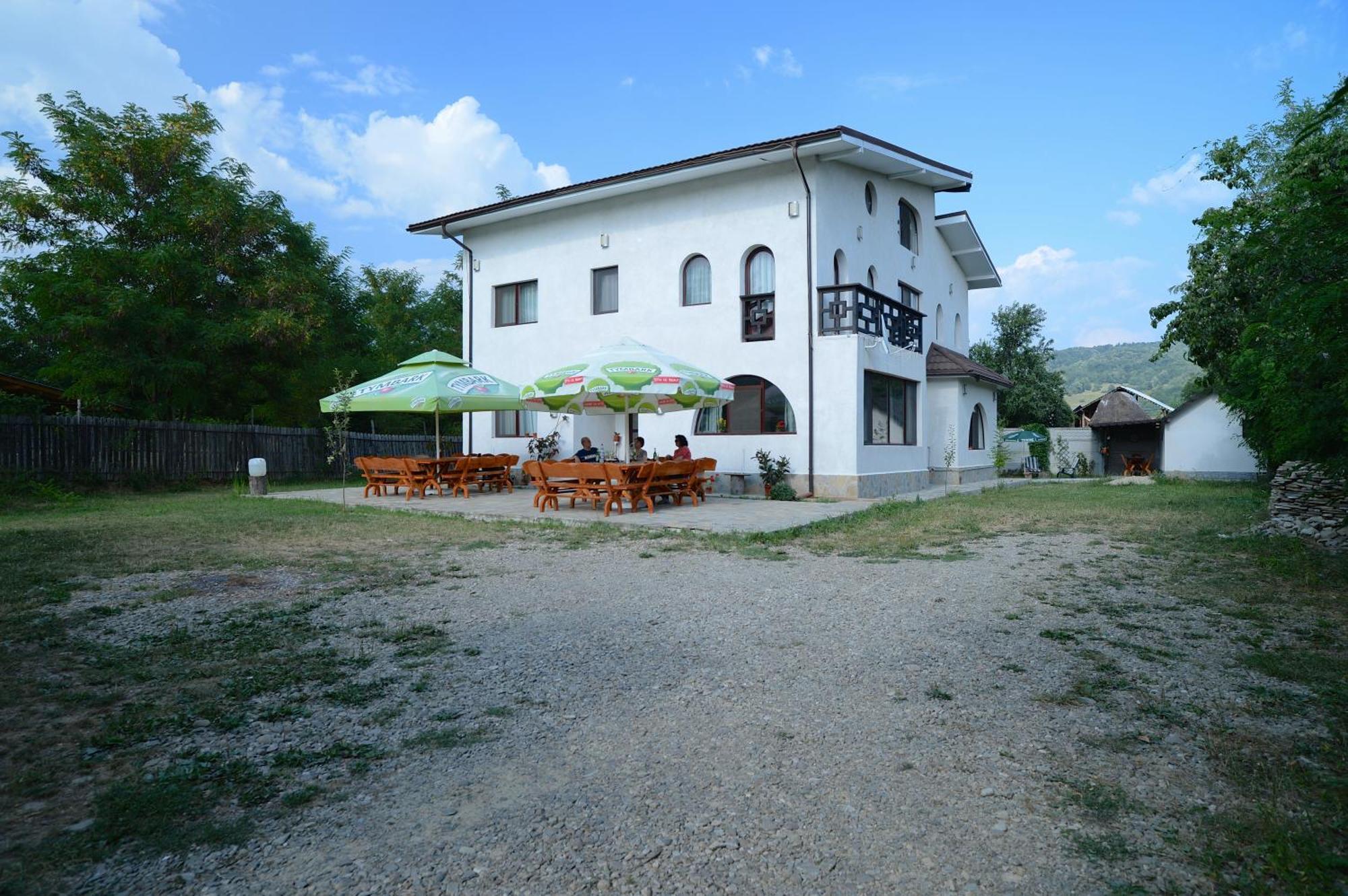 Vila Madudu Valenii de Munte Ngoại thất bức ảnh
