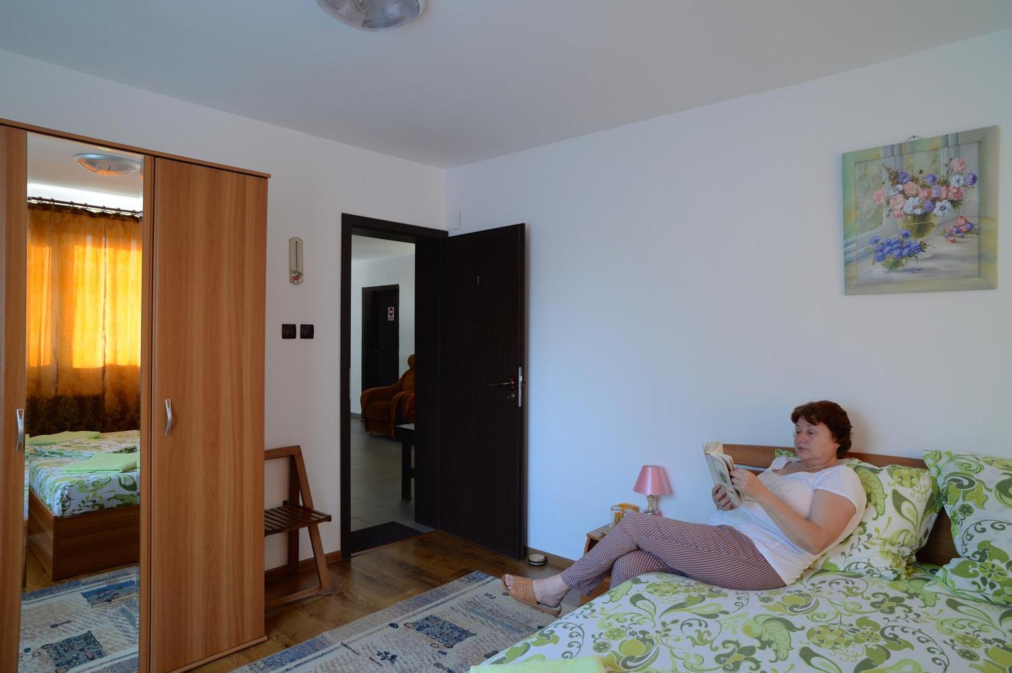 Vila Madudu Valenii de Munte Ngoại thất bức ảnh