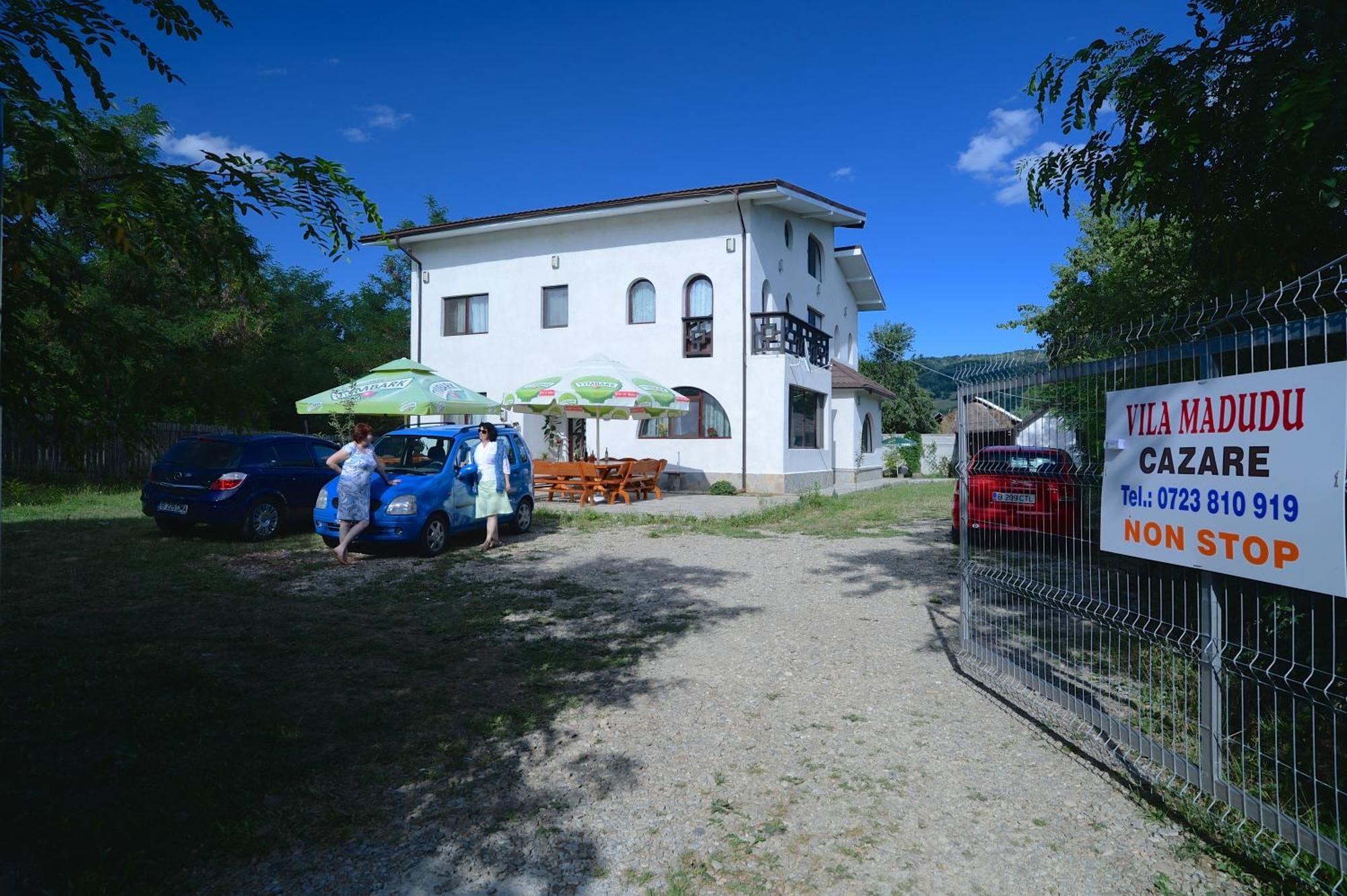 Vila Madudu Valenii de Munte Ngoại thất bức ảnh